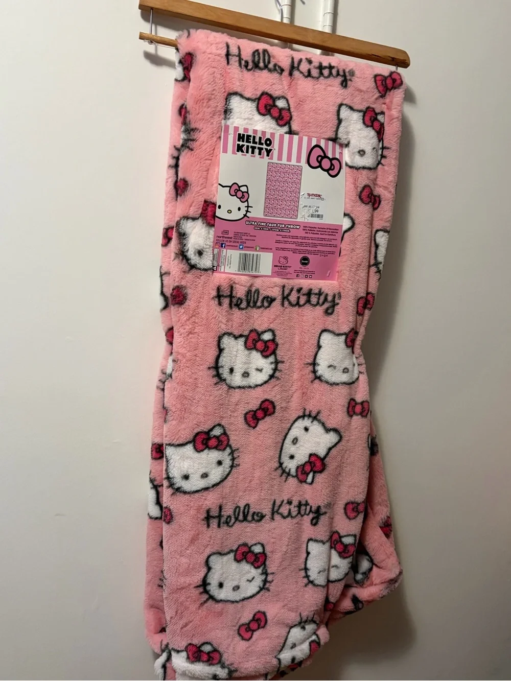 Hello Kitty All About Kitty Pink Faux Fur Throw Blanket